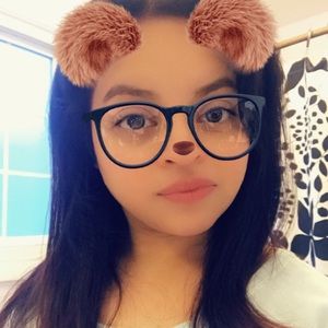 Meet your Posher, Cristina